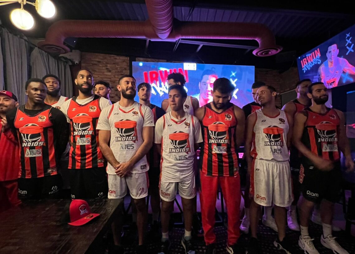 Presentación oficial del equipo de club indios