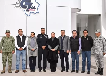 La gobernadora Maru Campos recorrió las instalaciones de la Subestación Centinela en Ciudad Delicias.